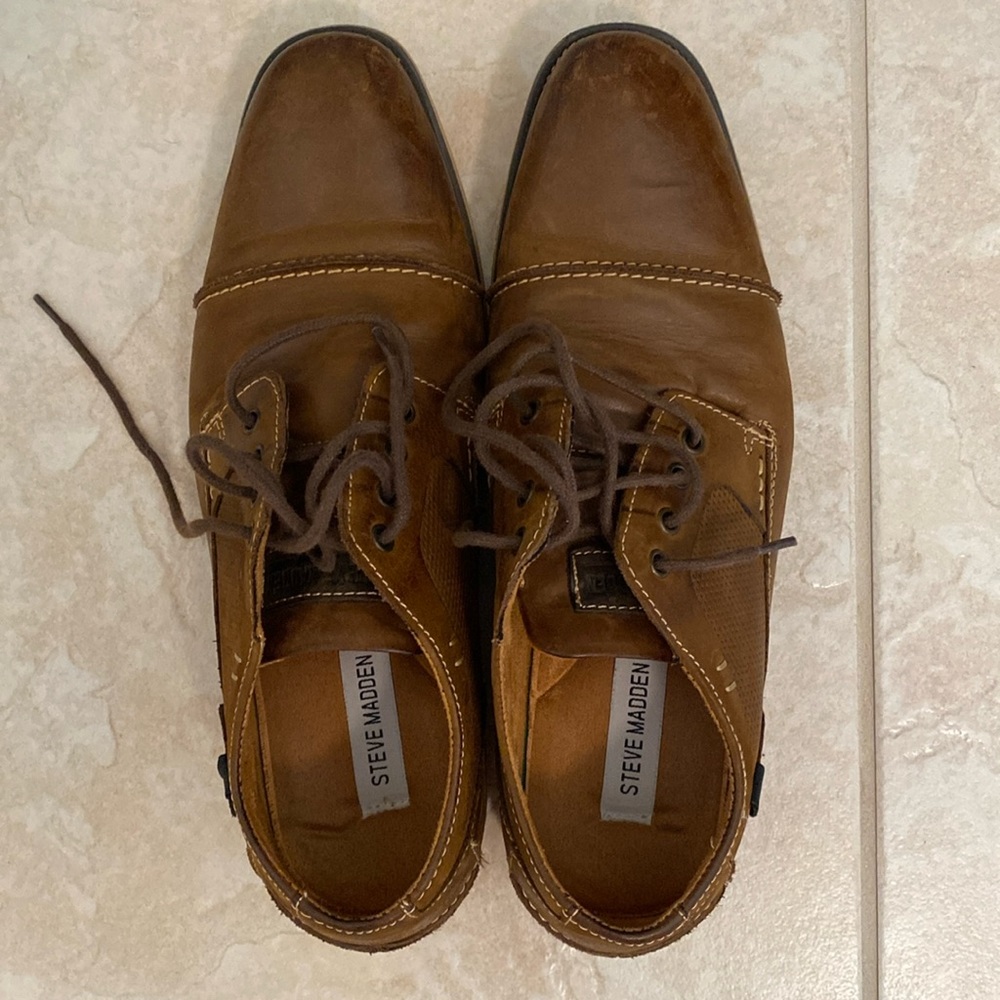 Brown leather men’s dress shoes size 10